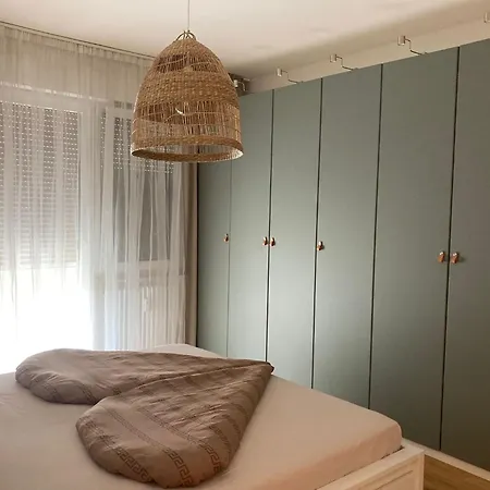 Larissa * Merano